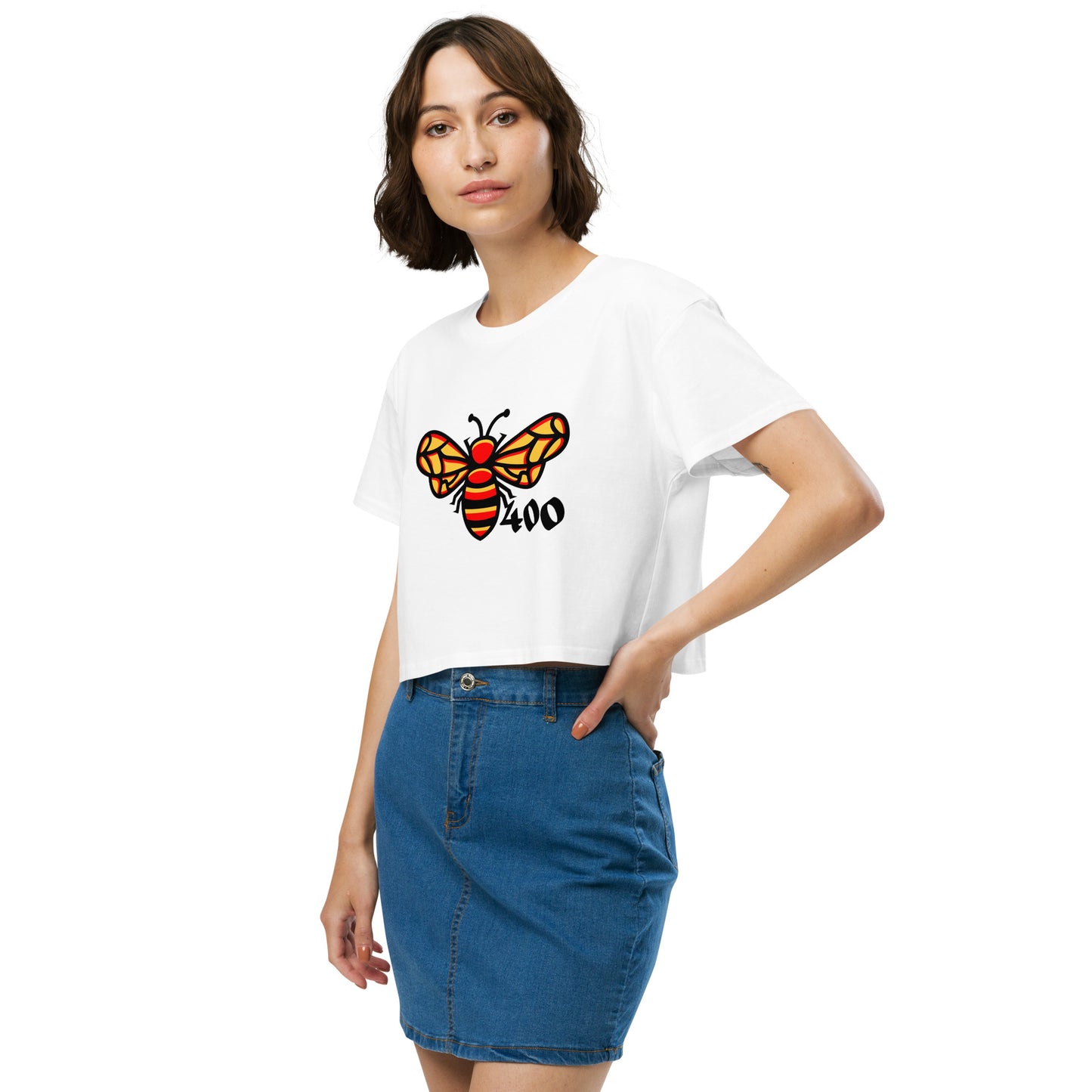 BEIGE & WHITE 400 x YG HIVE BUMBLE BEE CROPPED TEE